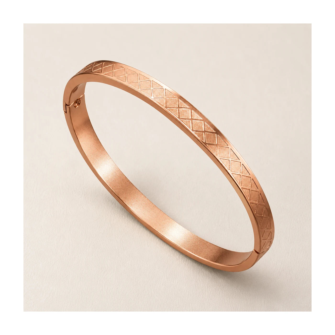 Rose Gold Diamond-Pattern Bangle